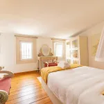 Charming Classic-Rustic Retreat In Historic Lisbon